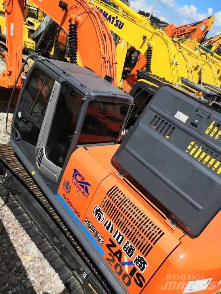 Hitachi ZX200 Excavatoare pe șenile

