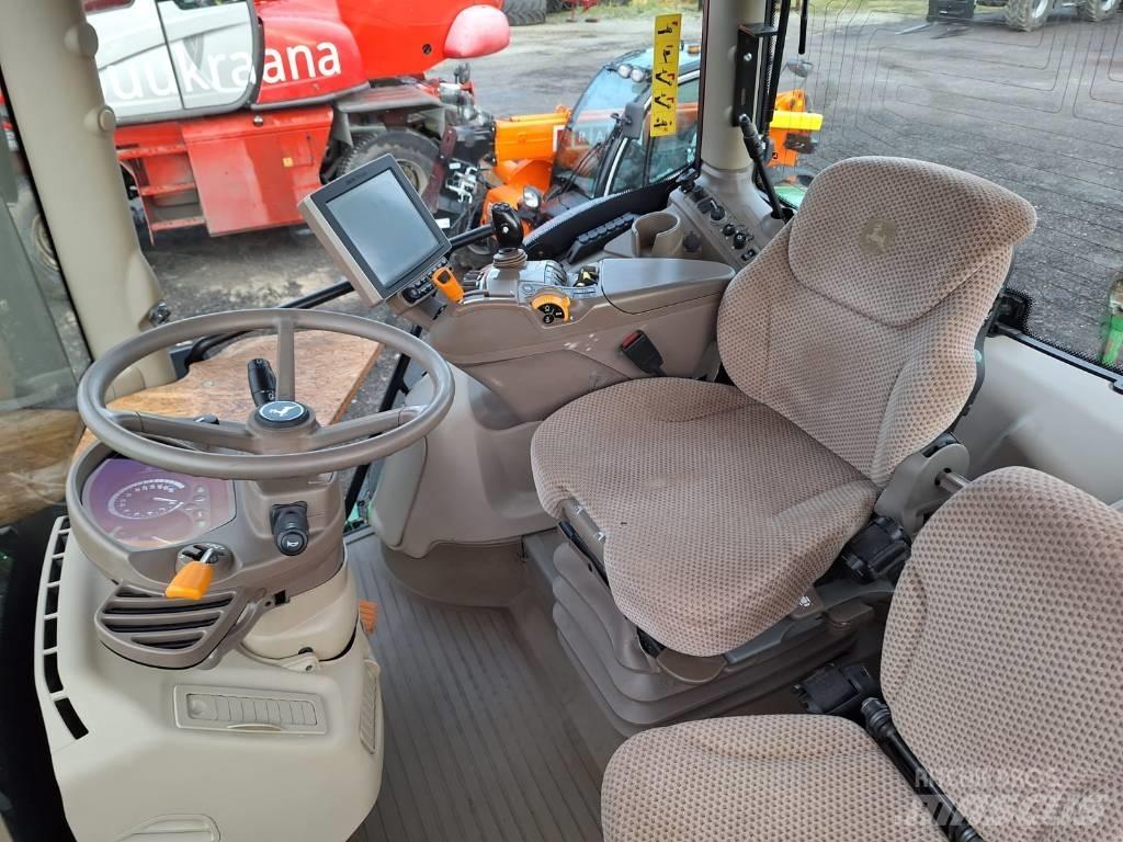 John Deere 6215R Tractoare