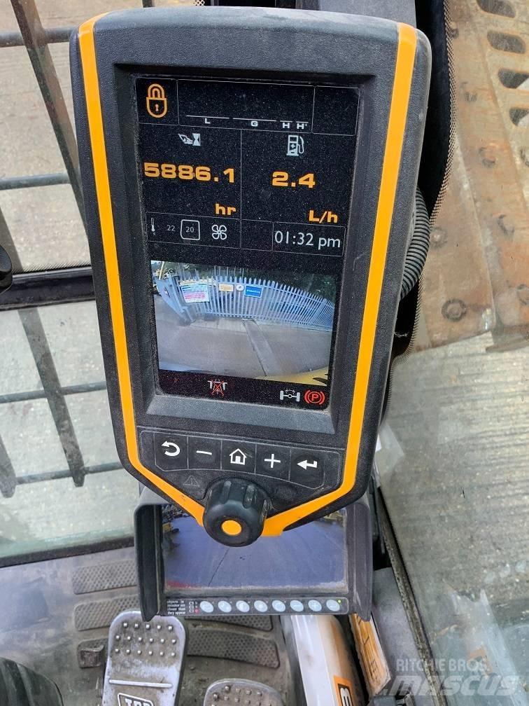 JCB JS20 MH Paleta de manipulare