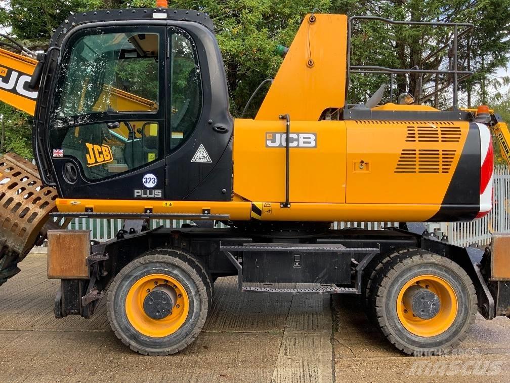 JCB JS20 MH Paleta de manipulare