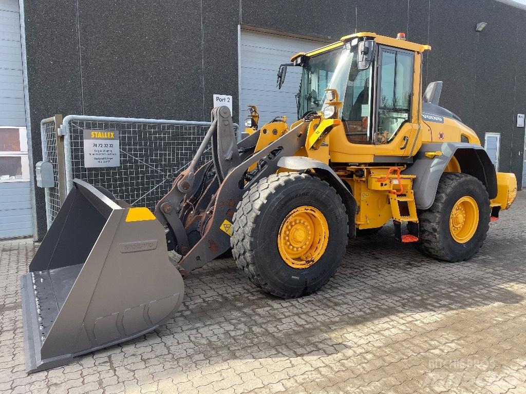 Volvo L90H Incarcator pe pneuri