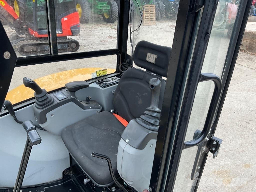 CAT 302.7 D CR Mini excavatoare < 7t