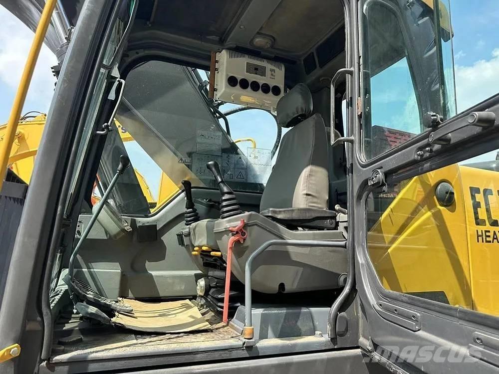 Volvo EC240D Excavatoare pe șenile
