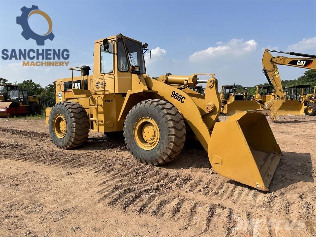 CAT 966C Incarcator pe pneuri