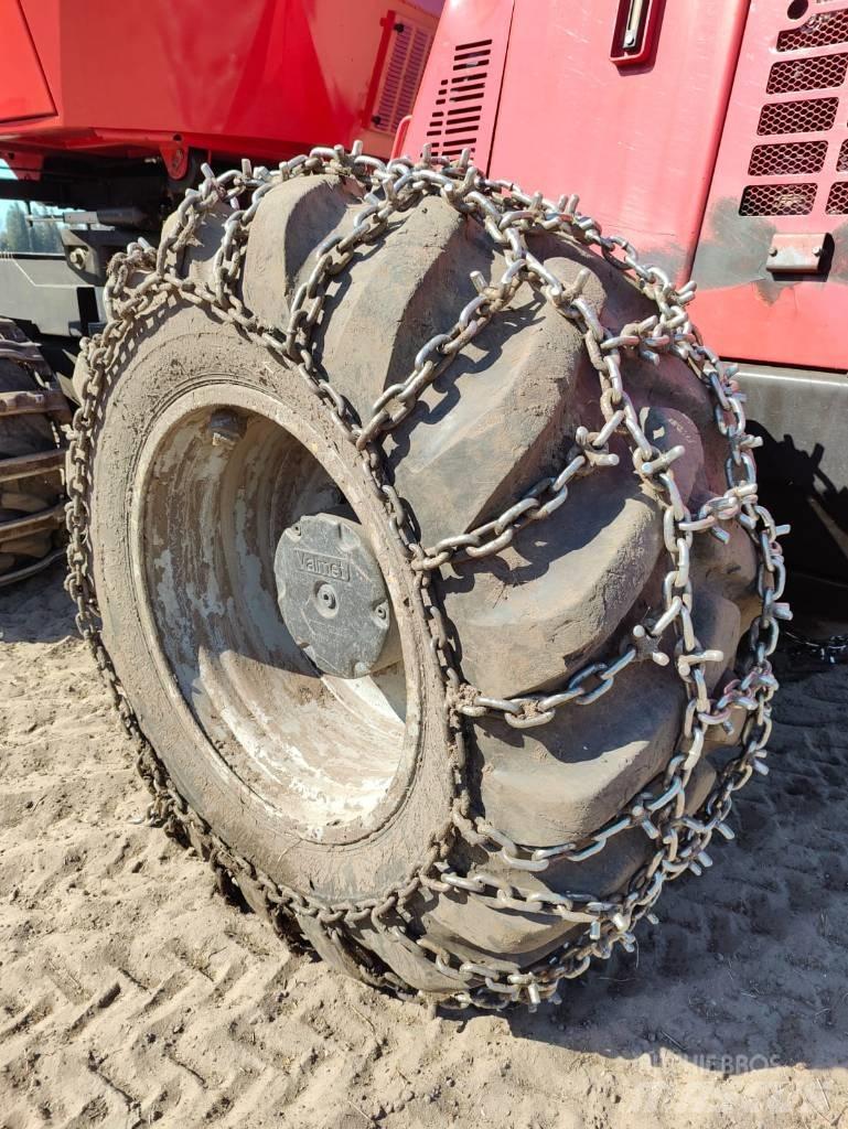 Komatsu 901 TX Combine forestiere