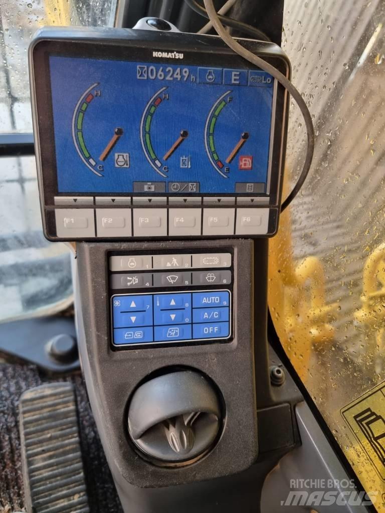 Komatsu PC 210-8 Excavatoare pe șenile

