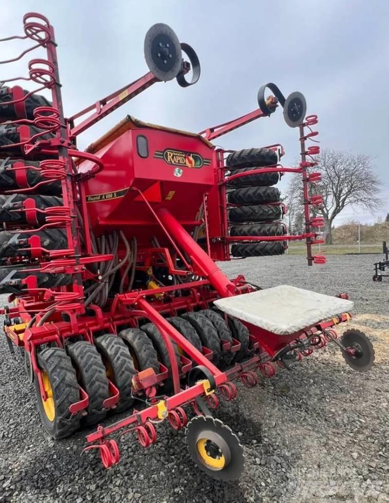 Väderstad RapidA600S Perforatoare