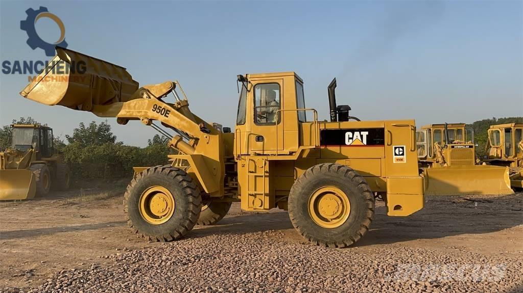 CAT 950E Incarcator pe pneuri