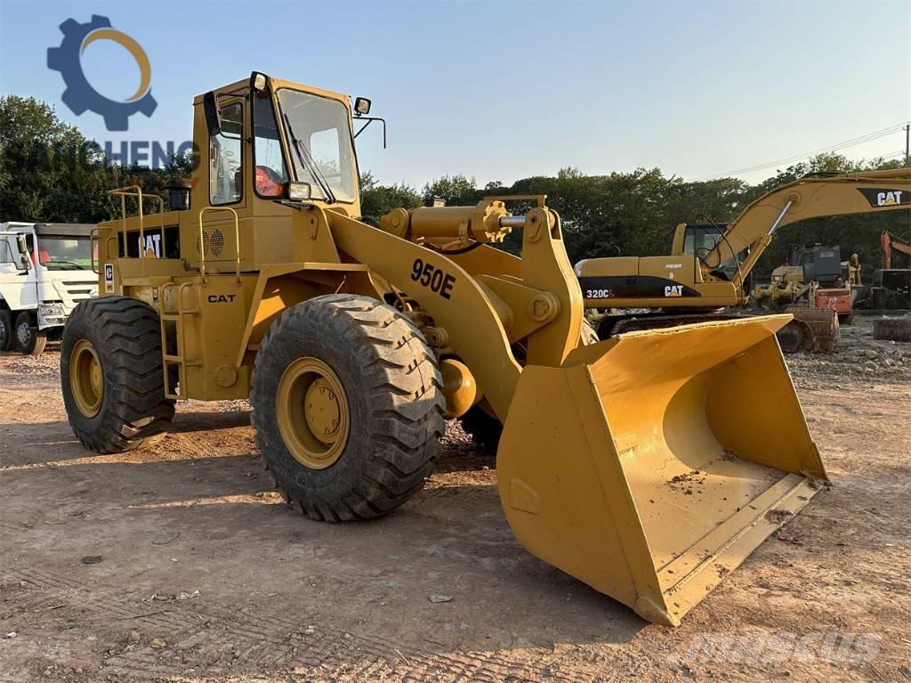 CAT 950E Incarcator pe pneuri