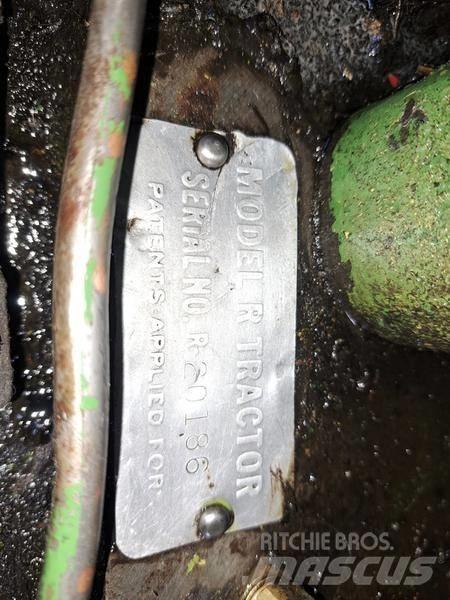 John Deere R Tractor Tractoare