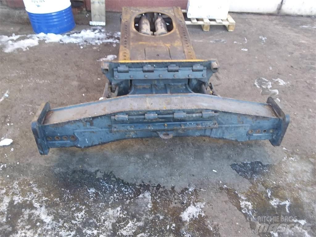 Ponsse 10WD Sasiuri si suspensii