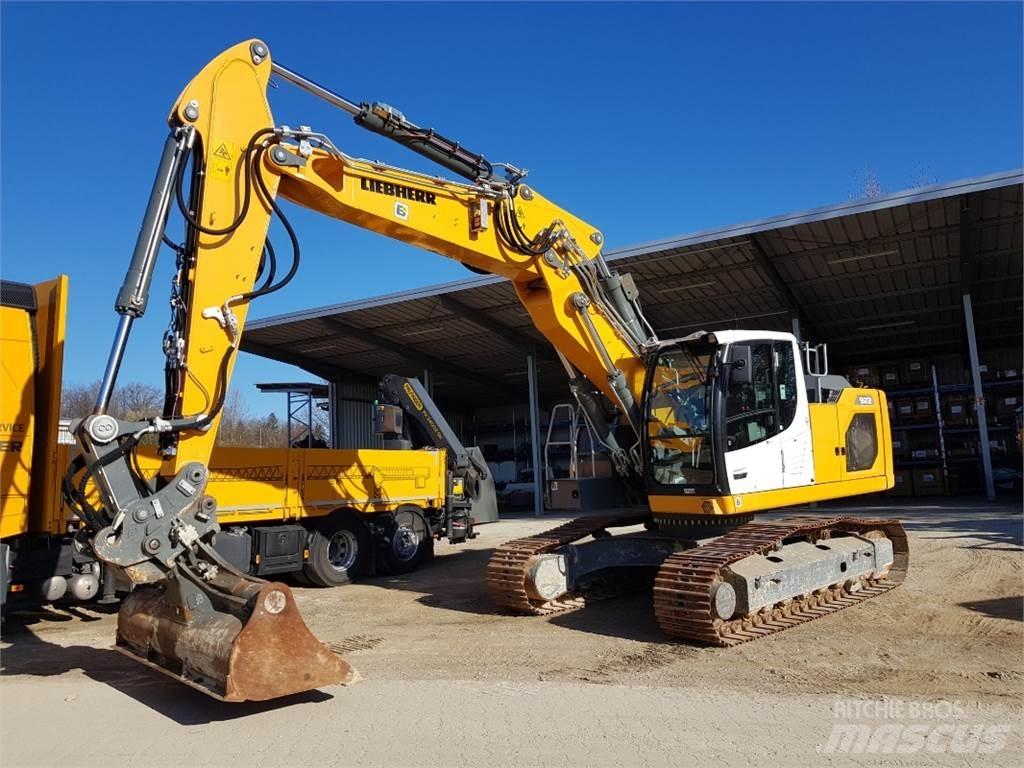 Liebherr R922 Excavatoare pe șenile
