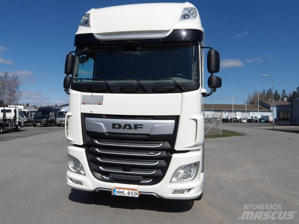 DAF XF 530 6x2 Autotractoare