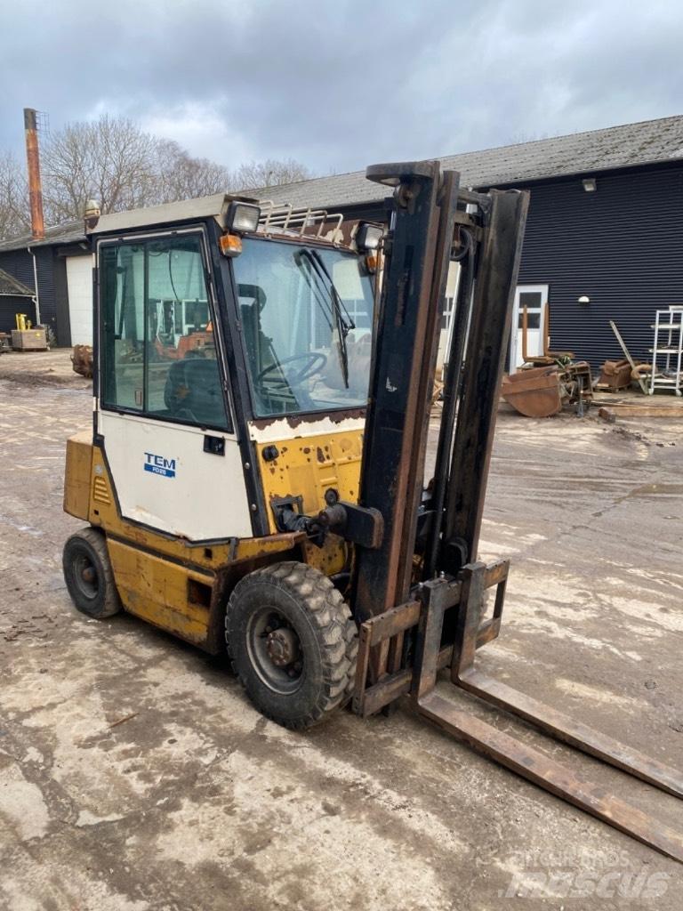 TCM FD 25 Stivuitor diesel