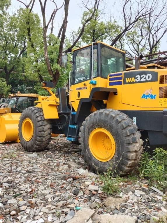 Komatsu WA 320-5 Incarcator pe pneuri