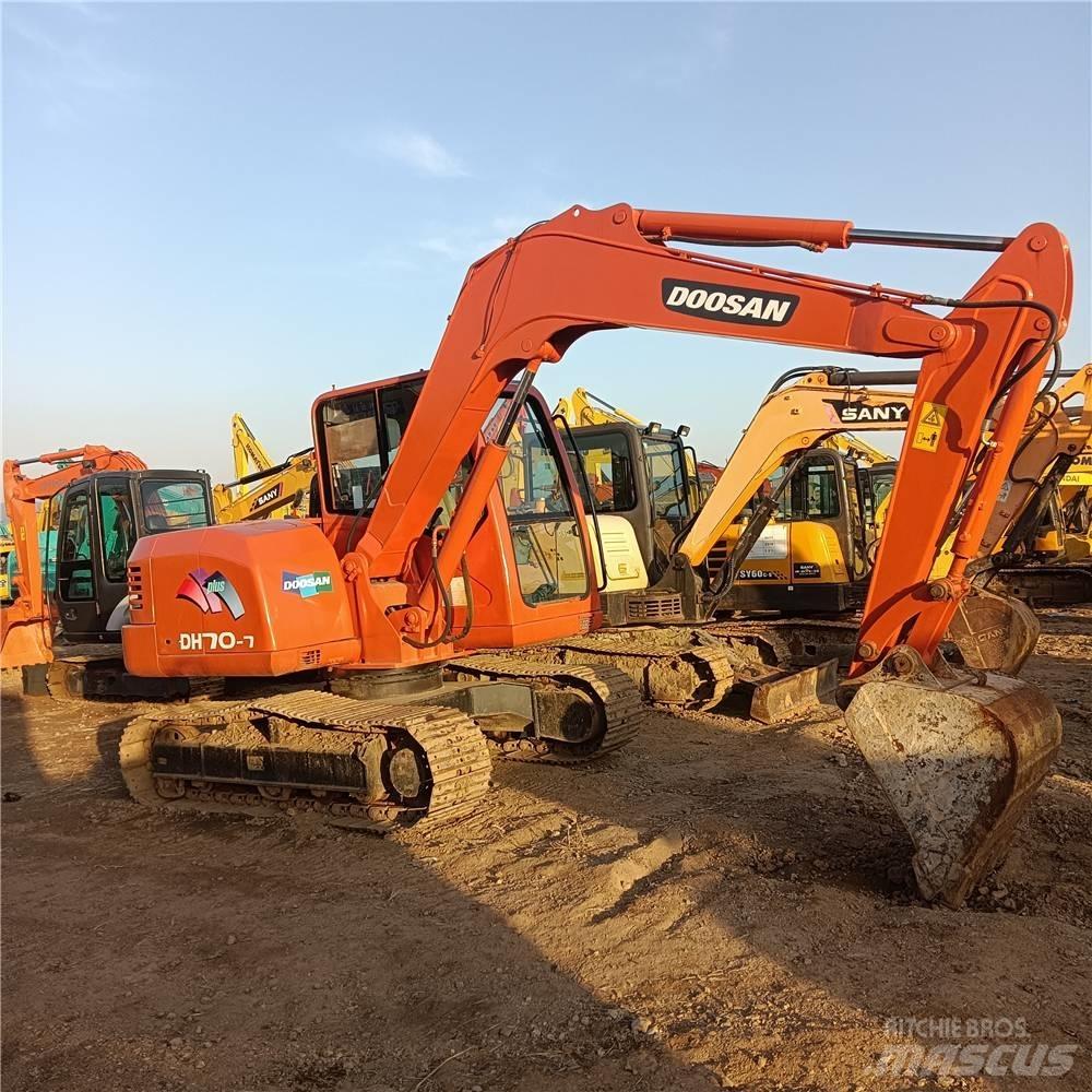 Doosan DH70 Excavatoare pe șenile
