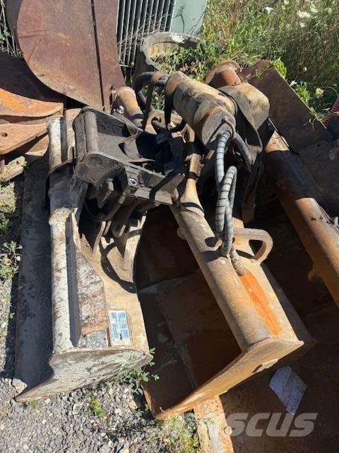 JCB 8085 Excavatoare 7t - 12t