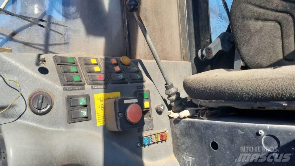 MAN TGA 33.530 Camion pentru lemne