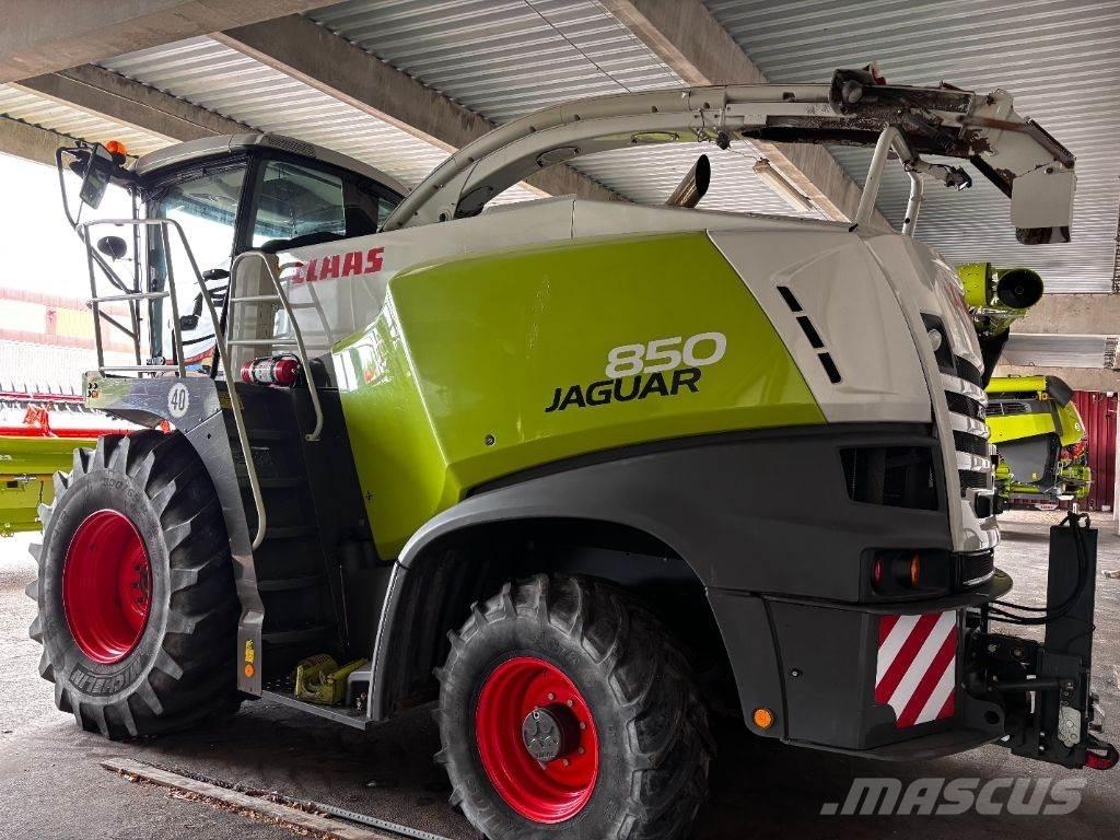 CLAAS Jaguar 850 Forajere cu autopropulsare