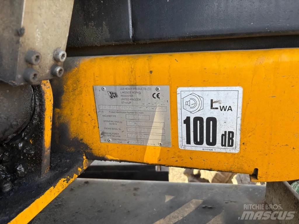 JCB JS145W Excavatoare cu roti