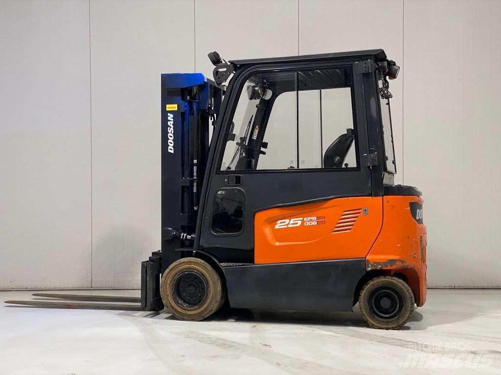 Doosan B25X-7 Stivuitor electric