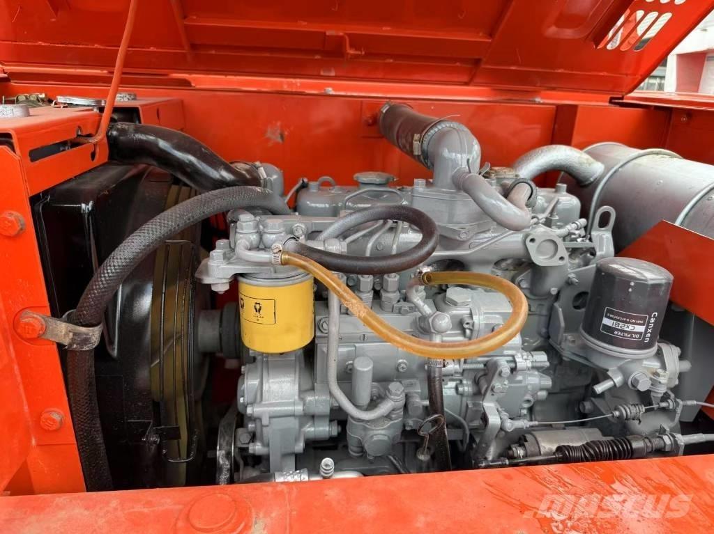 Hitachi Zaxis 60 Excavatoare pe șenile
