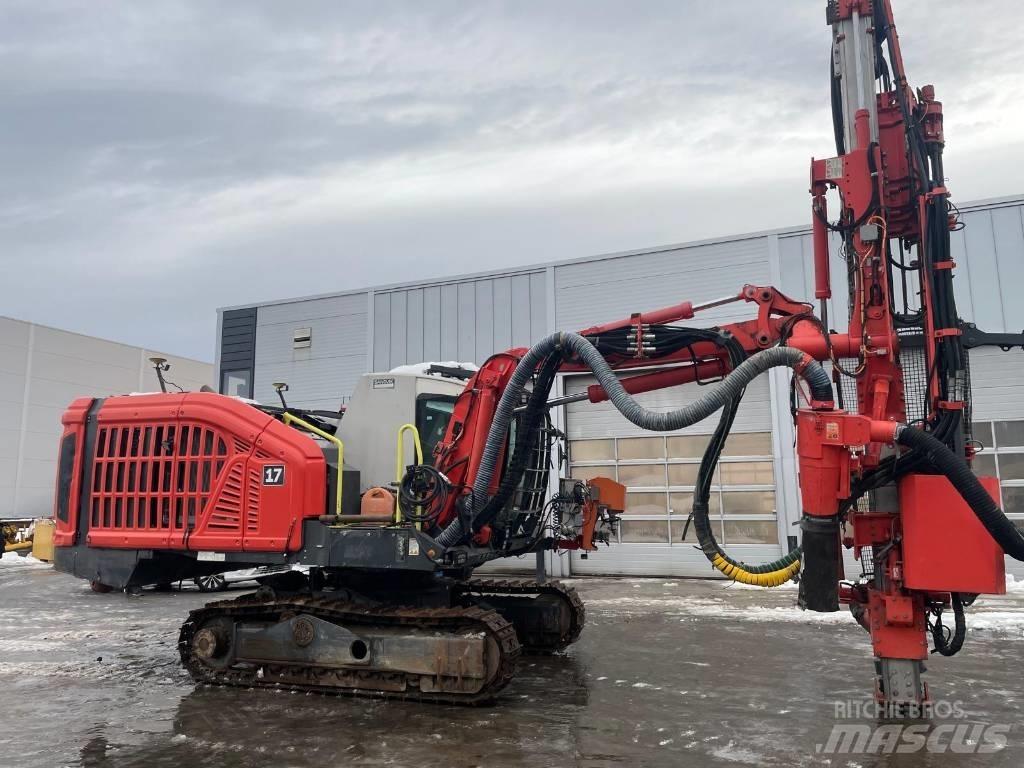 Sandvik DX800i Echipamente de forare la suprafata