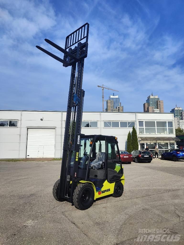 Clark S-35D Stivuitor diesel
