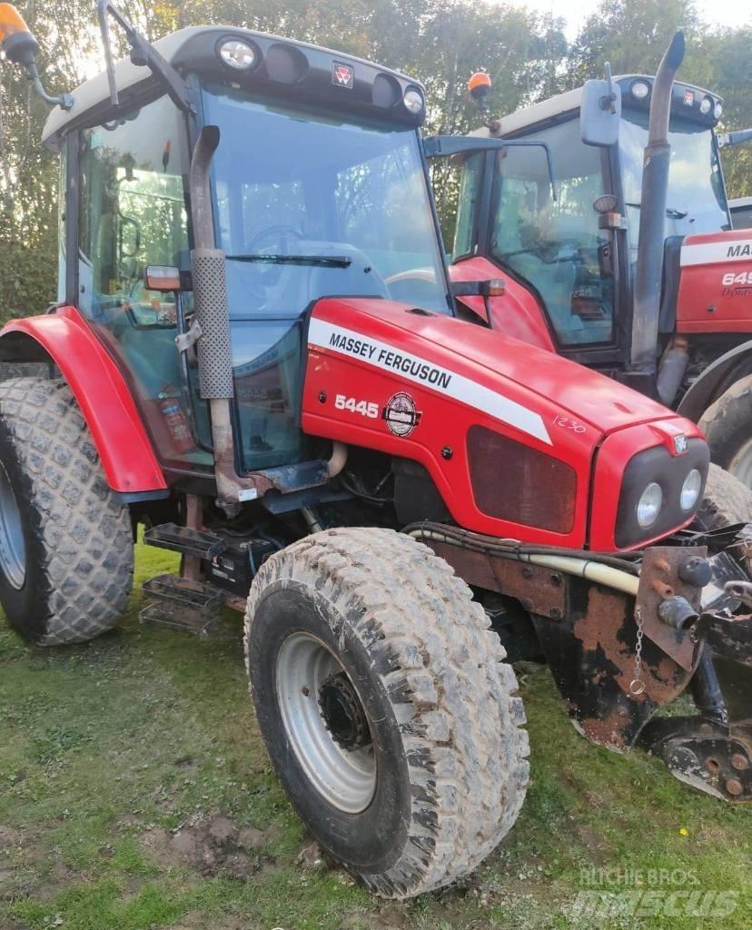 Massey Ferguson 5445 Tractoare