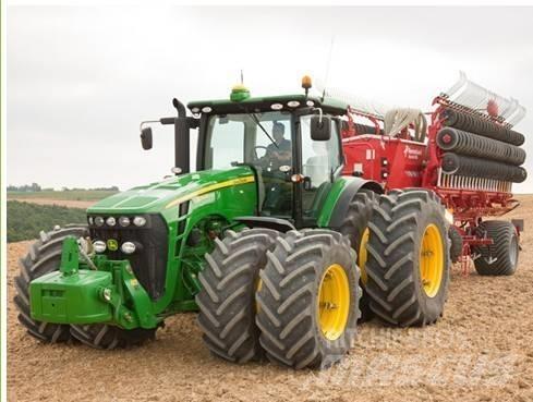 John Deere JD8270 Tractoare