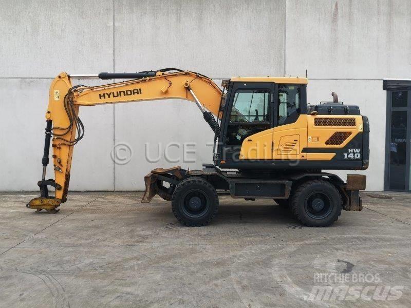 Hyundai HW140 Excavatoare cu roti