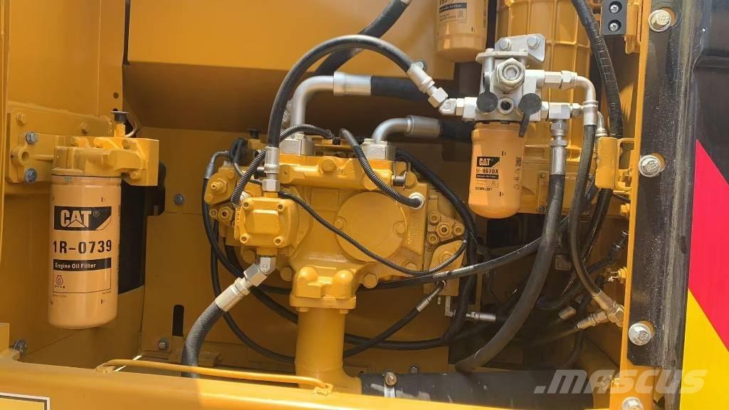 CAT 323 D L Excavatoare pe șenile
