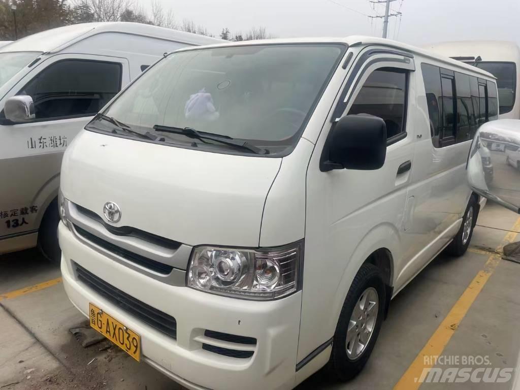 Toyota Hiace Autobuze intercity