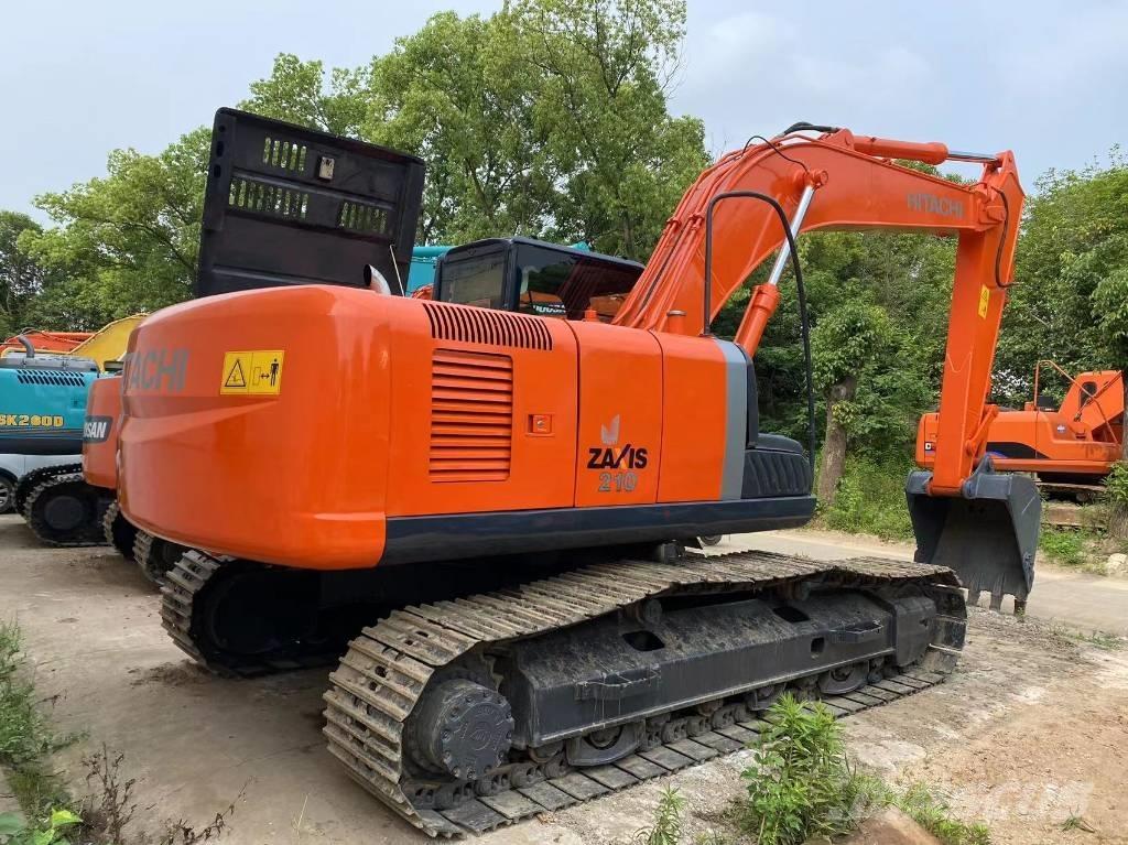 Hitachi ZX 210 Excavatoare pe șenile
