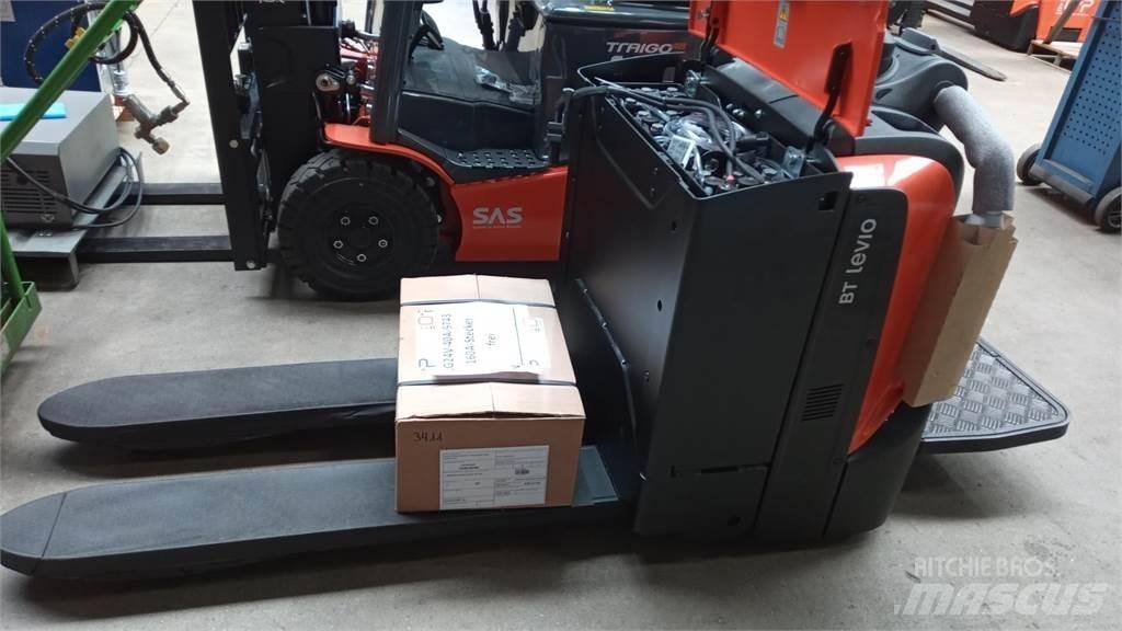 Toyota LPE200B Transpaleta manuala