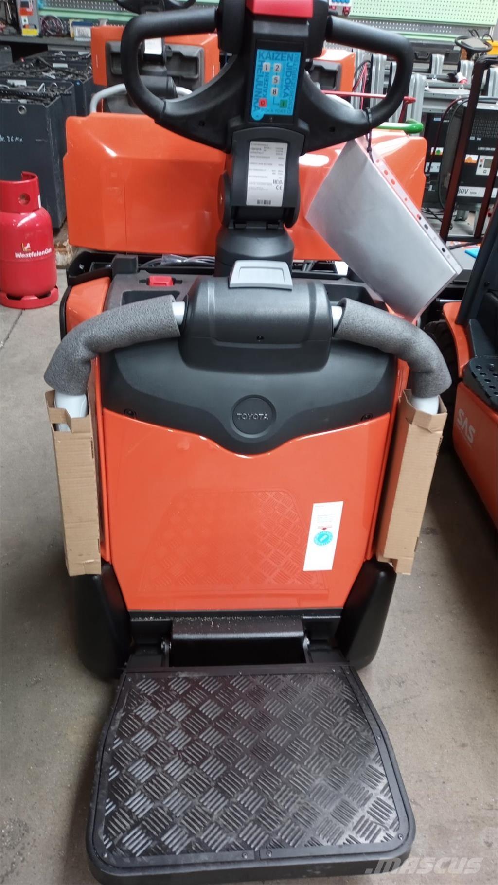 Toyota LPE200B Transpaleta manuala