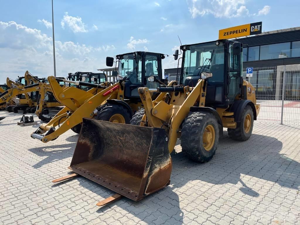 CAT 907 M Incarcator pe pneuri