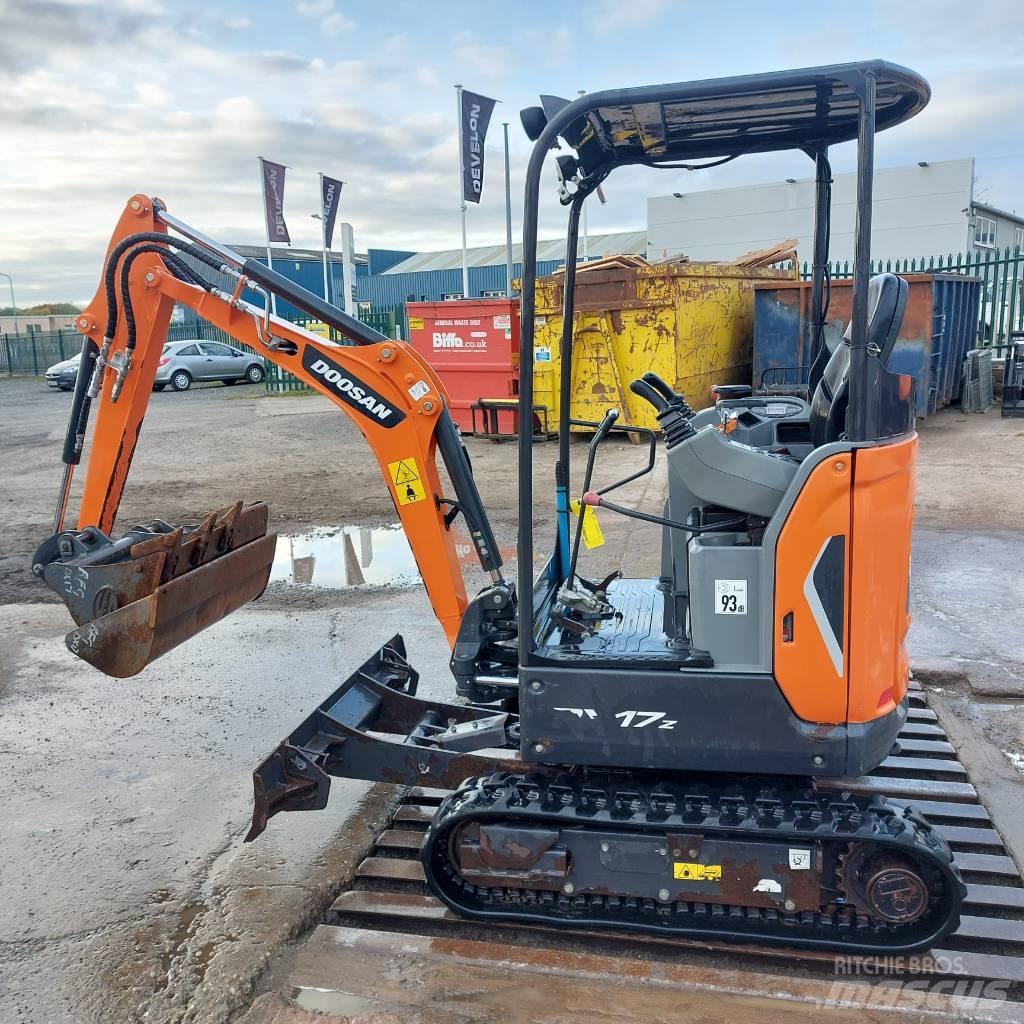 Doosan DX 17 Excavatoare cu roti