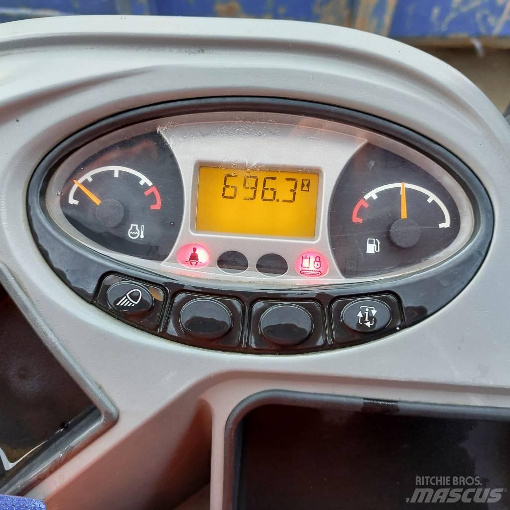 Doosan DX 17 Excavatoare cu roti