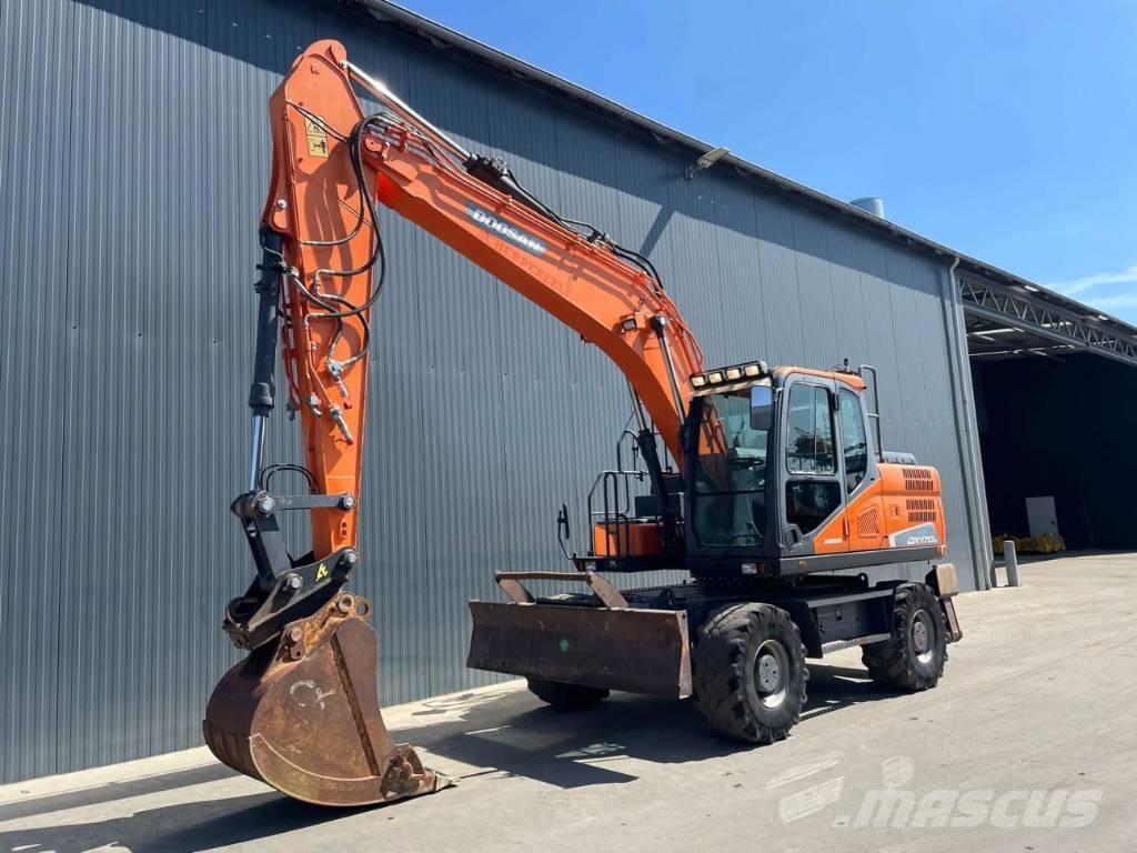 Doosan DX170W-5 Excavatoare cu roti
