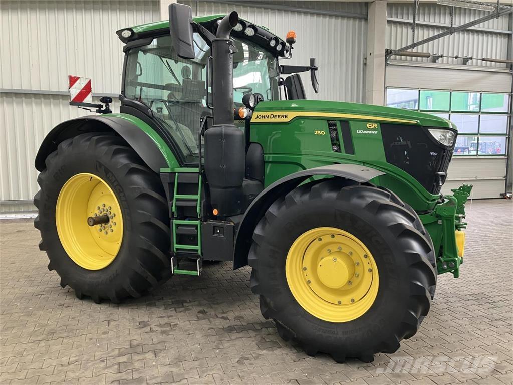 John Deere 6R 250 Tractoare