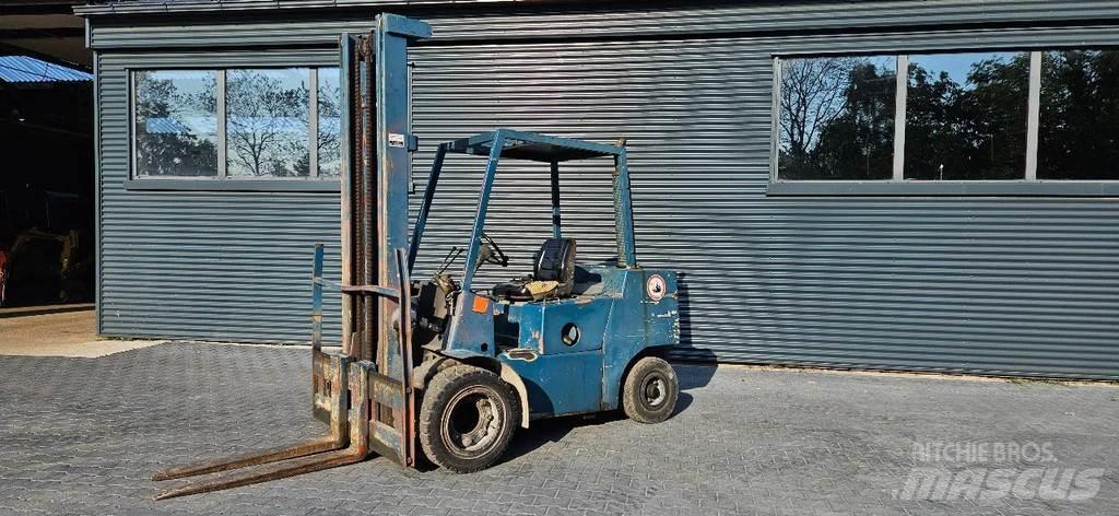Clark 3 ton diesel Strivuitoare-altele