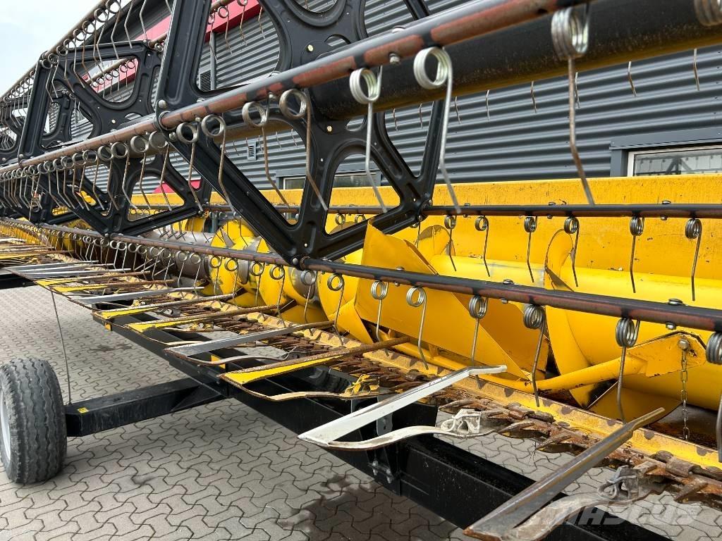 New Holland CR 9080 Combine de secerat