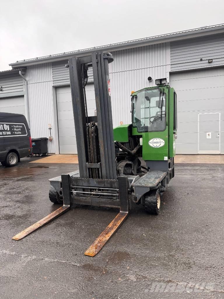 Combilift C 4000 Stivuitoare cu patru brate
