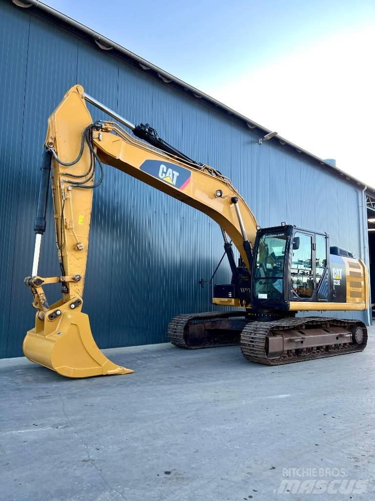 CAT 323E L Excavatoare pe șenile
