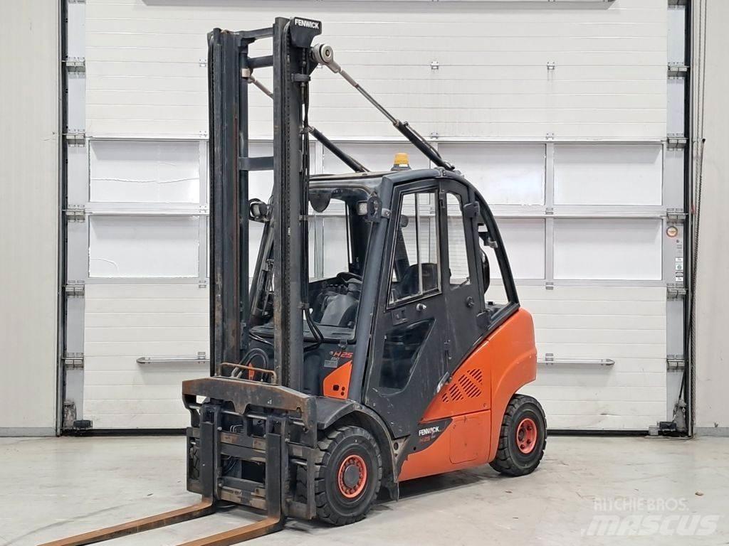 Linde H25D-02 Stivuitor diesel