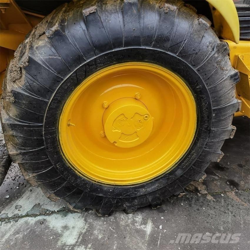 JCB 4CX Buldoexcavatoare