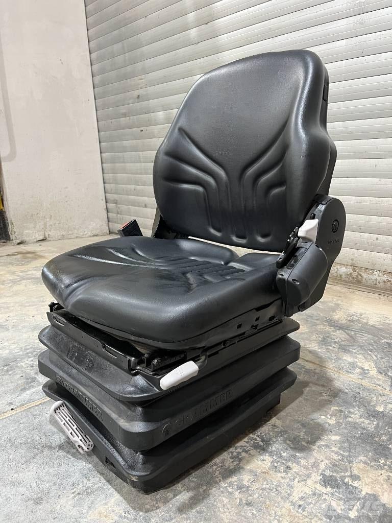 Grammer MSG85/721 Cabine si interior