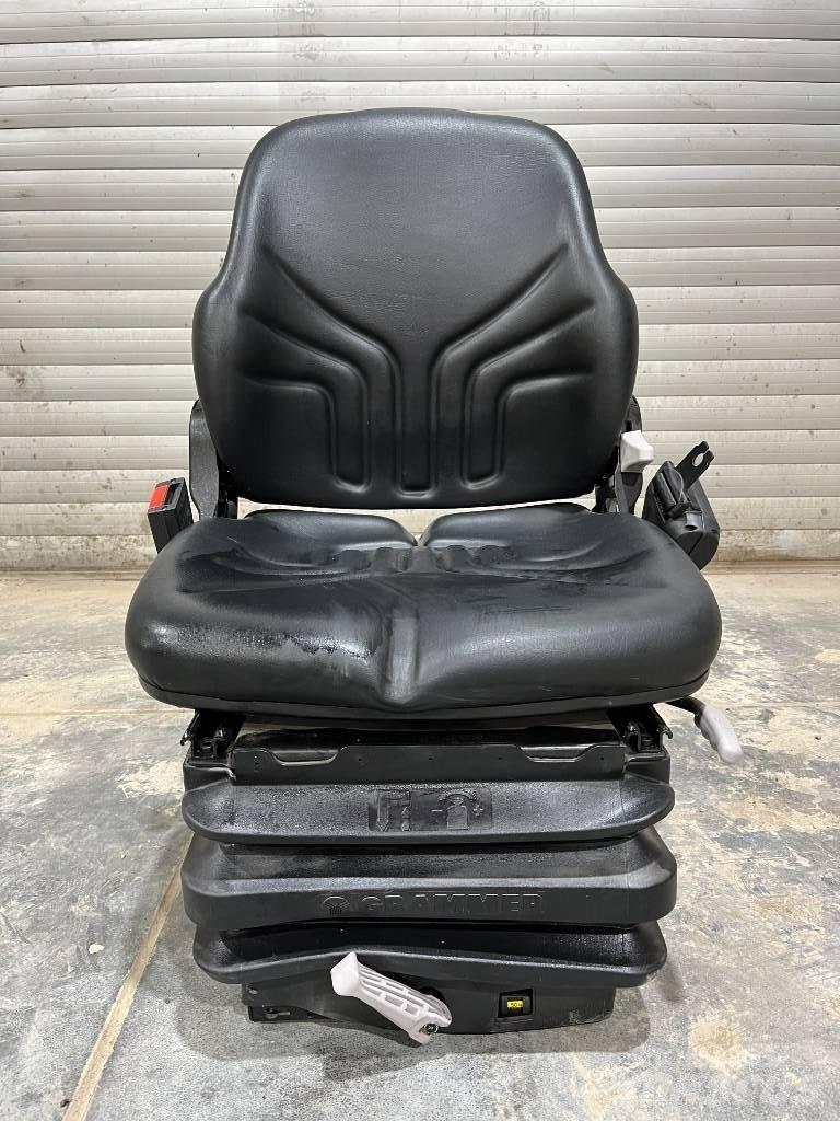 Grammer MSG85/721 Cabine si interior