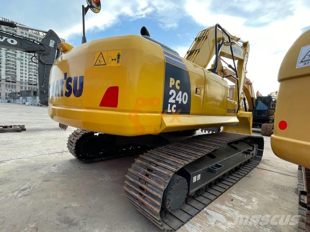 Komatsu PC 240 Excavatoare pe șenile
